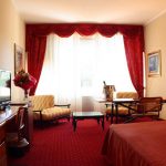 salotto_junior_suite_vista_parco.jpg
